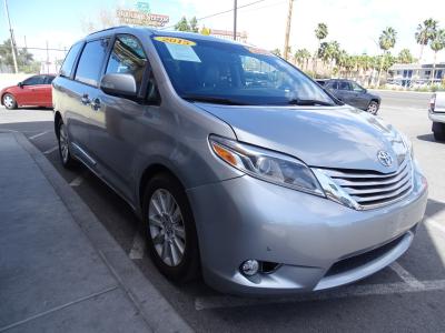 Used 2015 Toyota Sienna 5dr 8-Pass Van XLE FWD in Las Vegas, NV 3