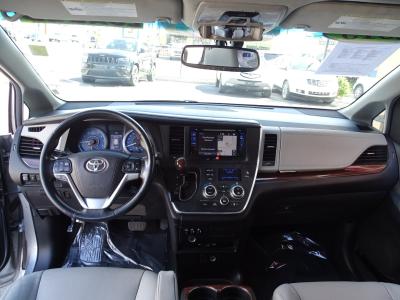Used 2015 Toyota Sienna 5dr 8-Pass Van XLE FWD in Las Vegas, NV 7