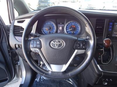 Used 2015 Toyota Sienna 5dr 8-Pass Van XLE FWD in Las Vegas, NV 9
