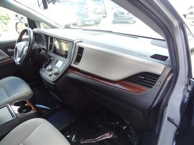 Used 2015 Toyota Sienna 5dr 8-Pass Van XLE FWD in Las Vegas, NV 26