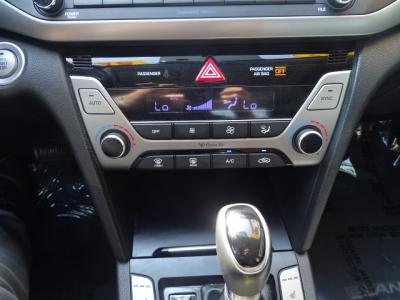 Used 2017 HYUNDAI ELANTRA SE in Las Vegas, NV 16