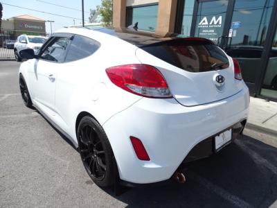 Used 2015 Hyundai Veloster 3dr Cpe Auto RE:FLEX w/Red Int in Las Vegas, NV 6