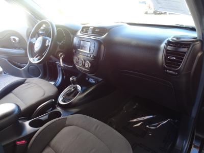Used 2017 Kia Soul Base Auto in Las Vegas, NV 18