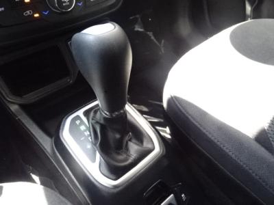 Used 2018 JEEP RENEGADE LATITUDE in Las Vegas, NV 17