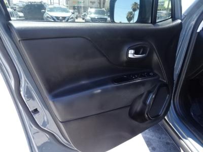 Used 2018 JEEP RENEGADE LATITUDE in Las Vegas, NV 7