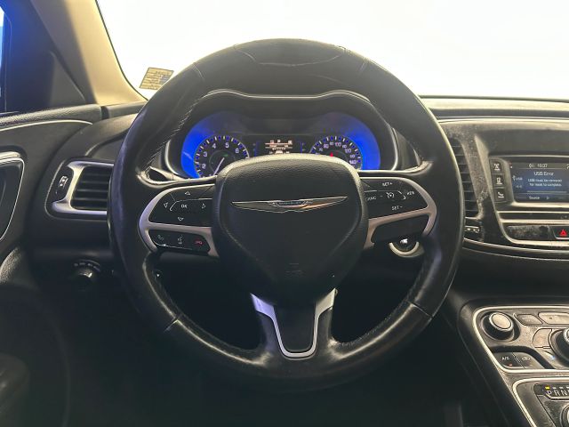 2015 Chrysler 200 Limited photo 20