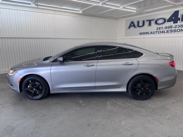 2015 Chrysler 200 photo 8