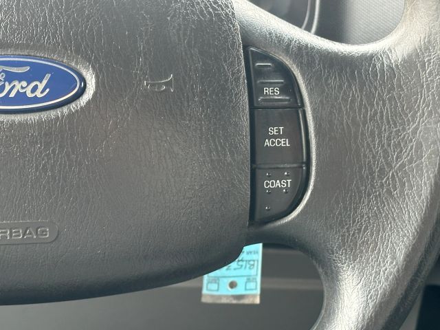 2011 Ford E-150 photo 21