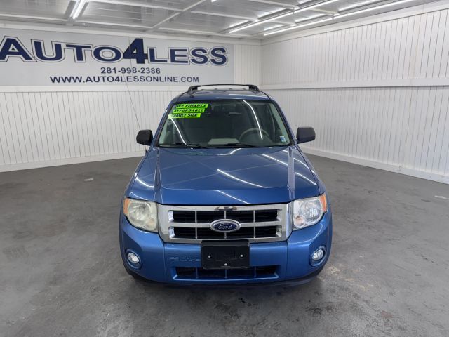 2009 Ford Escape XLT Sport photo 2