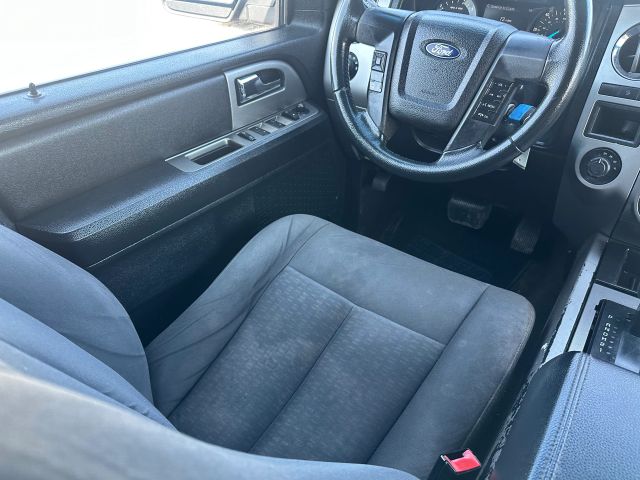 2017 Ford Expedition XLT photo 17