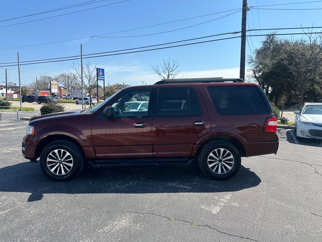 2017 Ford Expedition XLT photo 8