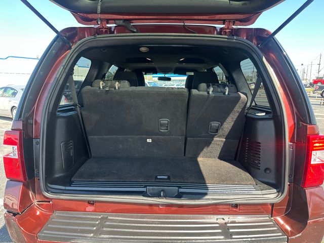 2017 Ford Expedition XLT photo 10