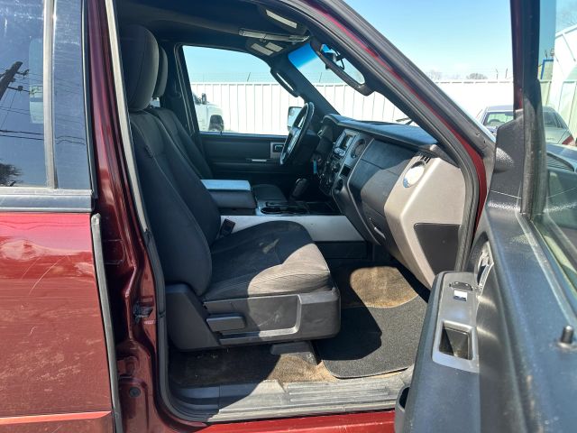 2017 Ford Expedition XLT photo 16