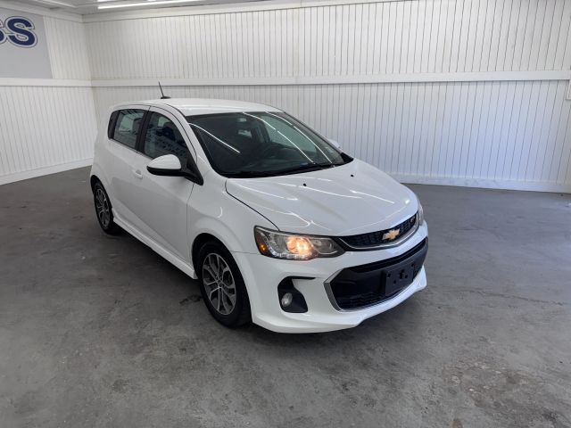 2017 Chevrolet Sonic LT photo 3