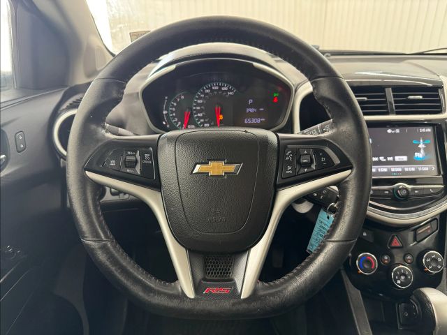 2017 Chevrolet Sonic LT photo 17