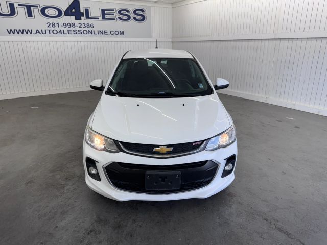 2017 Chevrolet Sonic LT photo 2