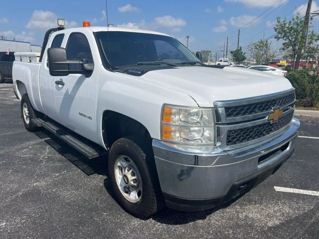 2011 Chevrolet Silverado 2500HD Work Truck photo 3