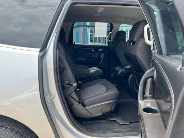 2016 Chevrolet Traverse 1LT photo 13