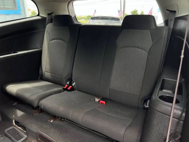 2016 Chevrolet Traverse 1LT photo 11