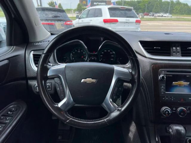 2016 Chevrolet Traverse 1LT photo 18