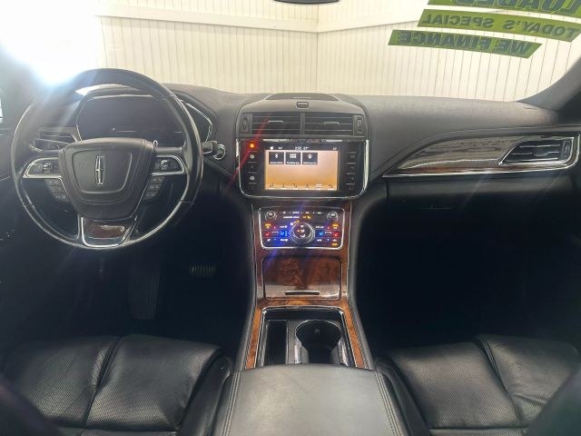 2017 Lincoln Continental Reserve photo 16