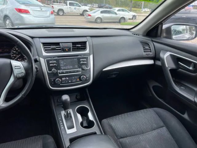 2017 Nissan Altima 2.5 SV photo 15