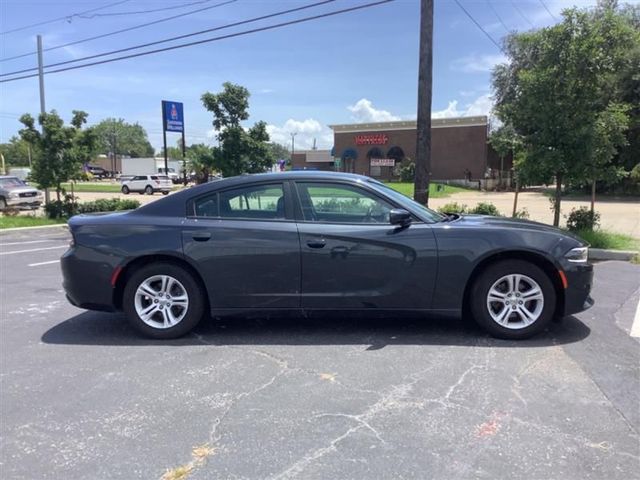 2019 Dodge Charger SXT photo 4