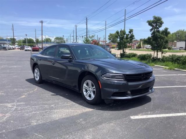2019 Dodge Charger SXT photo 2