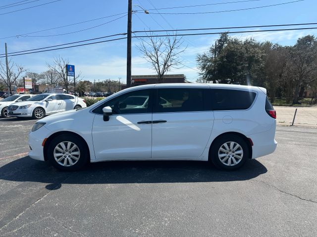 2018 Chrysler Pacifica L photo 8