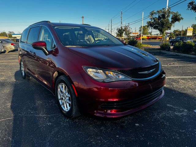 2020 Chrysler Voyager LXi photo 7