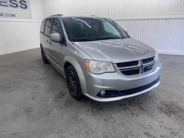 2016 Dodge Grand Caravan R/T photo 3