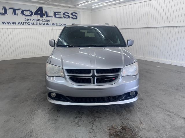 2016 Dodge Grand Caravan R/T photo 2