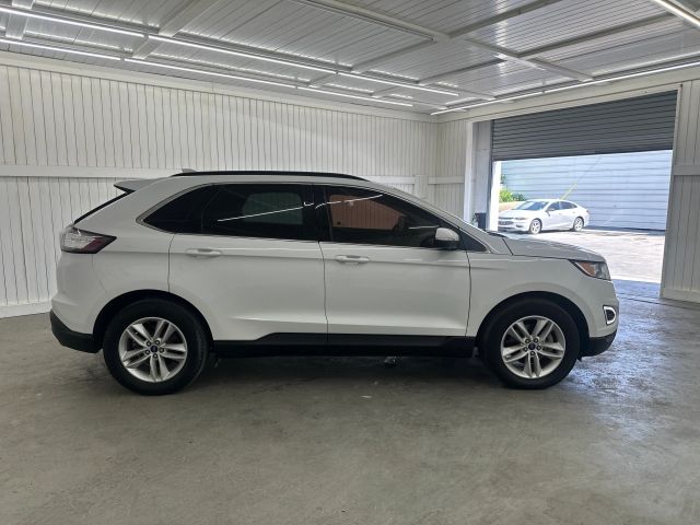 2017 Ford Edge SEL Sport photo 2