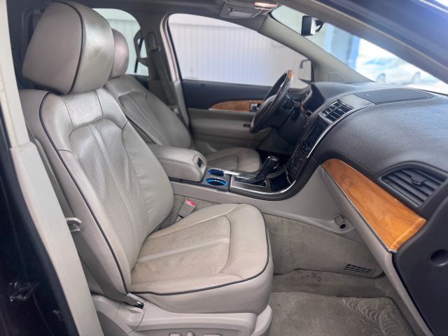 2015 Lincoln MKX photo 10