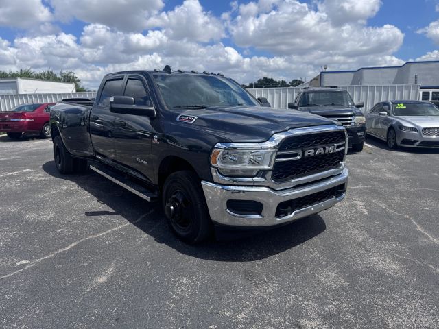 2019 Ram 3500 Tradesman photo 3