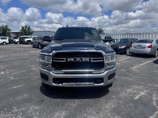 2019 Ram 3500 Tradesman photo 2