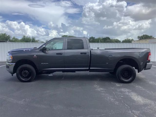 2020 Ram 3500 Tradesman photo 4