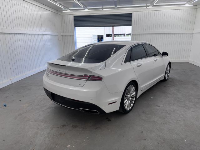 2016 Lincoln MKZ photo 5