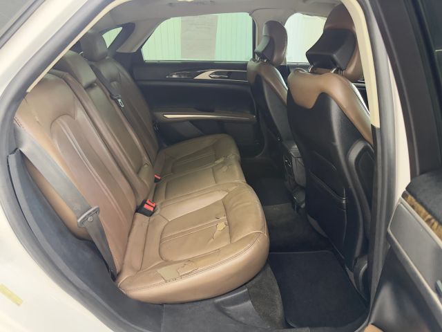 2016 Lincoln MKZ photo 9