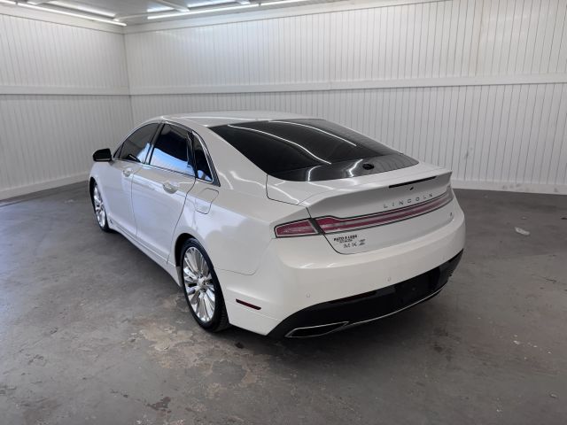 2016 Lincoln MKZ photo 7