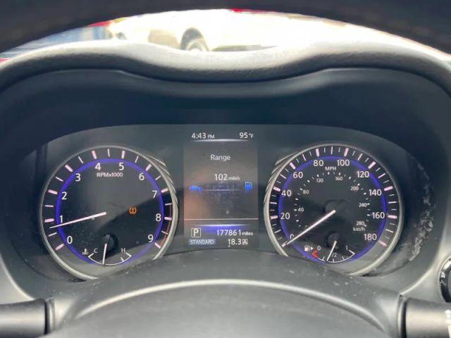 2015 Infiniti Q50 3.7 Premium photo 19