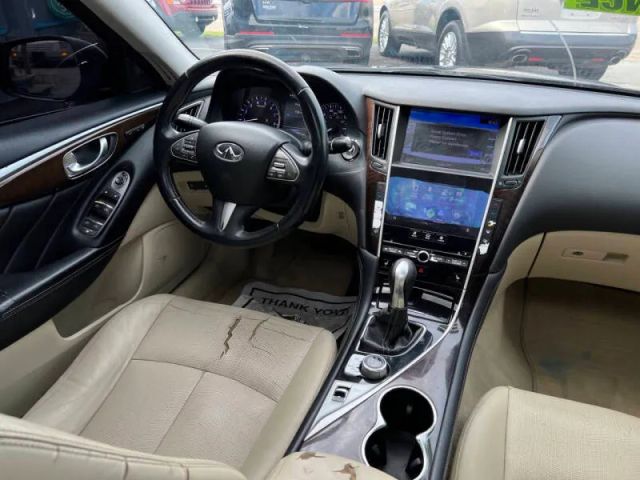 2015 Infiniti Q50 3.7 Premium photo 13