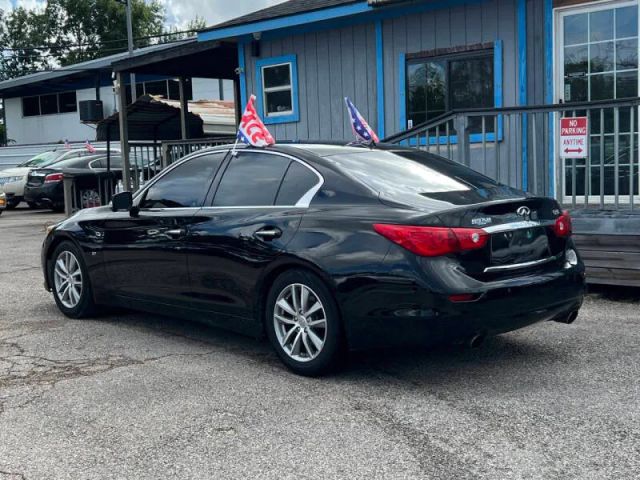 2015 Infiniti Q50 3.7 Premium photo 7