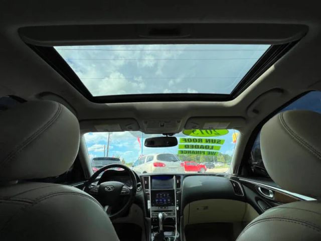 2015 Infiniti Q50 3.7 Premium photo 21