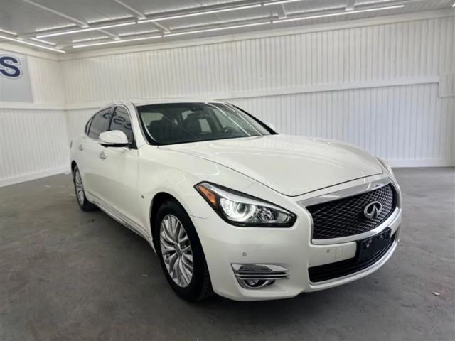2016 Infiniti Q70 3.7 photo 3