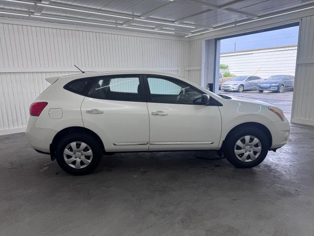 2011 Nissan Rogue photo 4