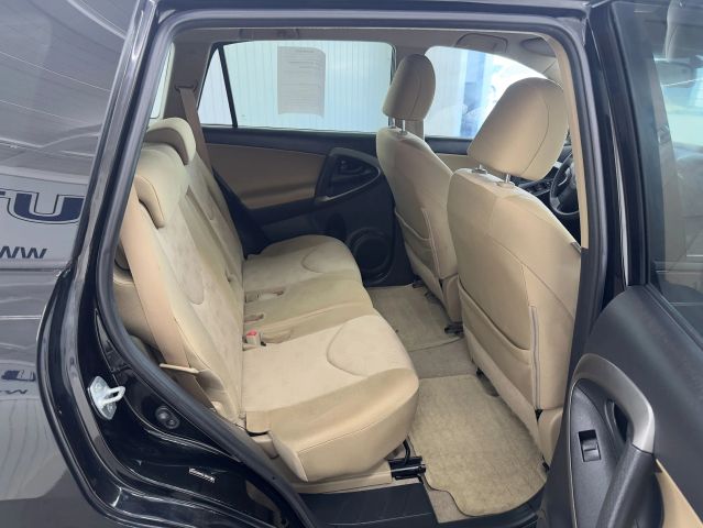 2009 Toyota RAV4 Sport photo 11