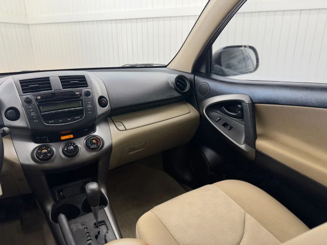 2009 Toyota RAV4 Sport photo 15