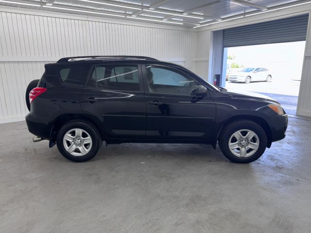 2009 Toyota RAV4 Sport photo 4