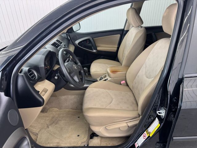 2009 Toyota RAV4 Sport photo 9